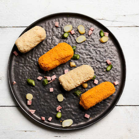 Croquette d'asperges avec des cubes de jambon