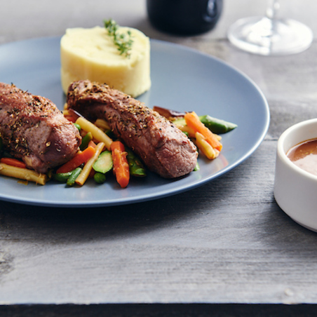 Cerf fermier avec une sauce à l'estragon