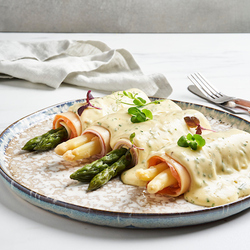 Cannelloni van asperge met gekookte ham