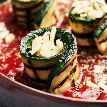 Courgette rolletjes met Italiaanse saus