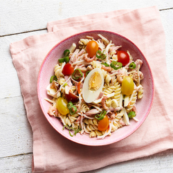 Salade printanière avec spirelli