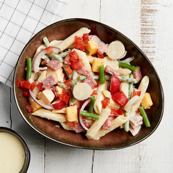 Pastasalade met Salami en Abdijkaas