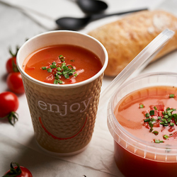 Tomatensoep met kokos en koriander